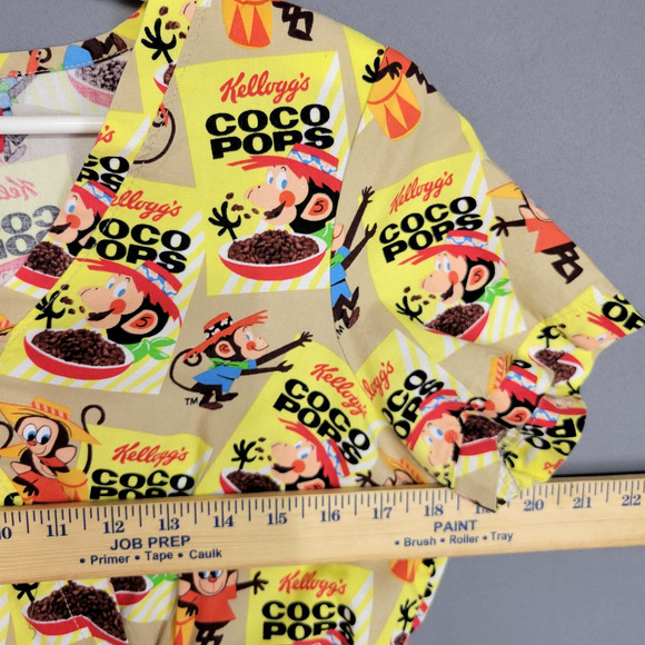 Kellogg's Coco Pops Scrubs Top Womens Small Cartoon Print Tie Waist Graphic - Picture 8 of 13